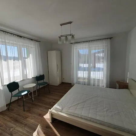 Tadeusz 2 B * Krynica Zdroj